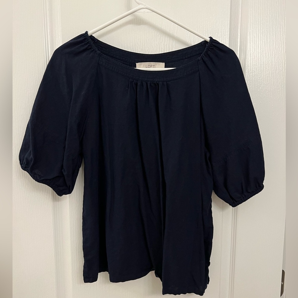 LOFT Size M navy blue half-length sleeves